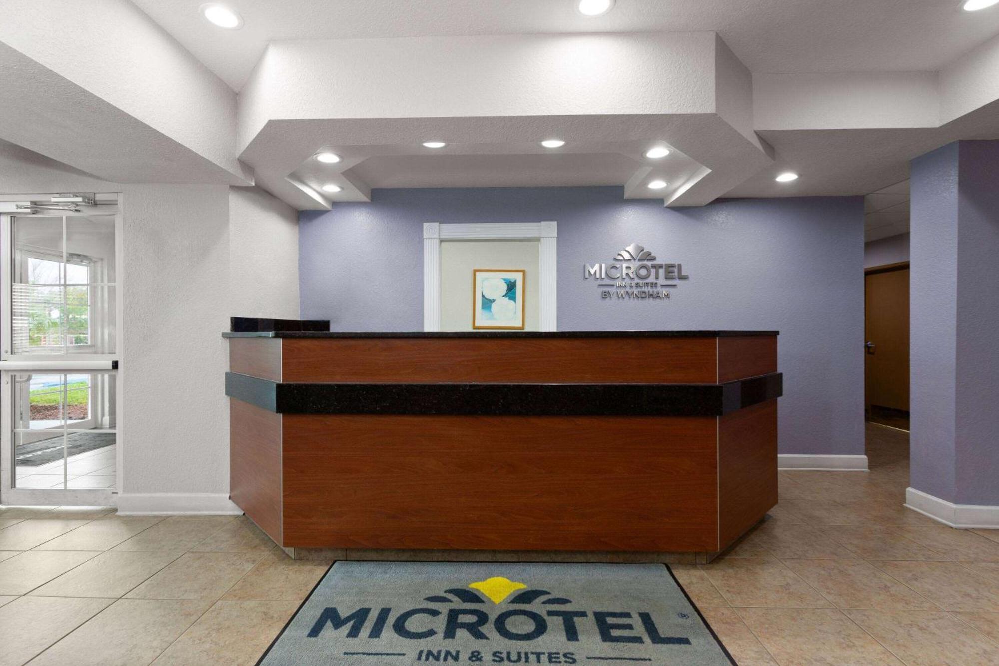 Microtel Inn And Suites - Zephyrhills Exteriör bild