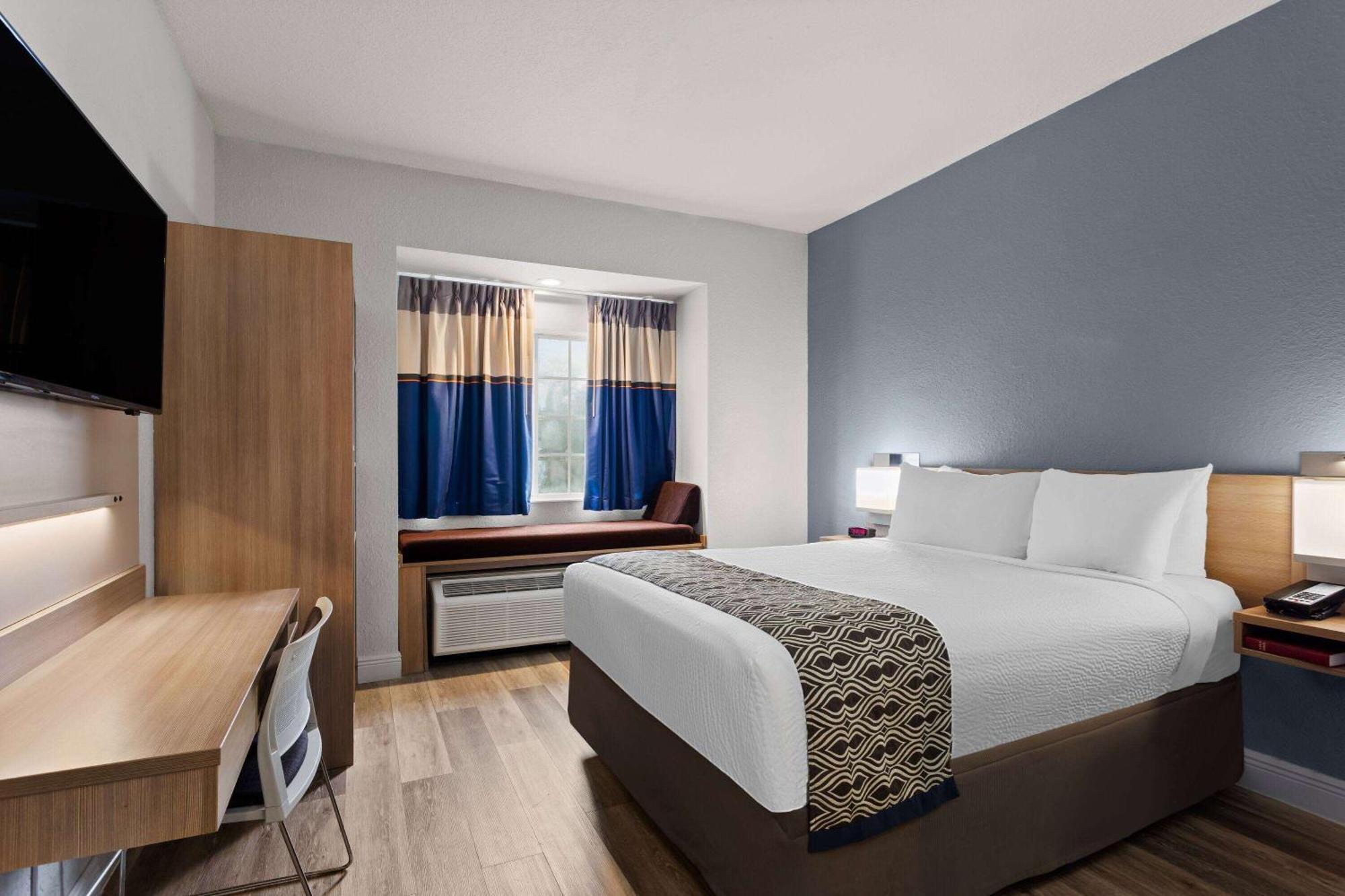 Microtel Inn And Suites - Zephyrhills Exteriör bild